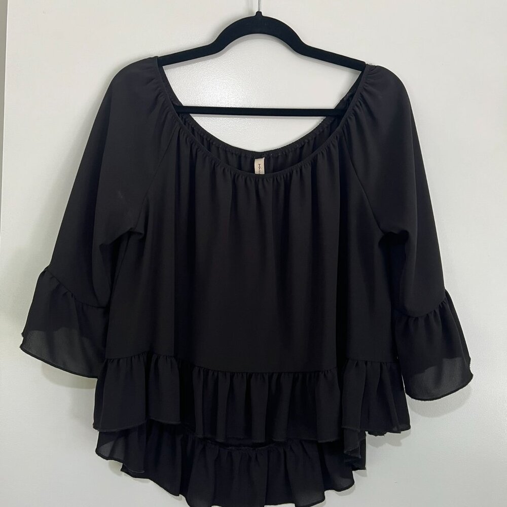Tyche Off the Shoulder Back Top - Size M - EUC